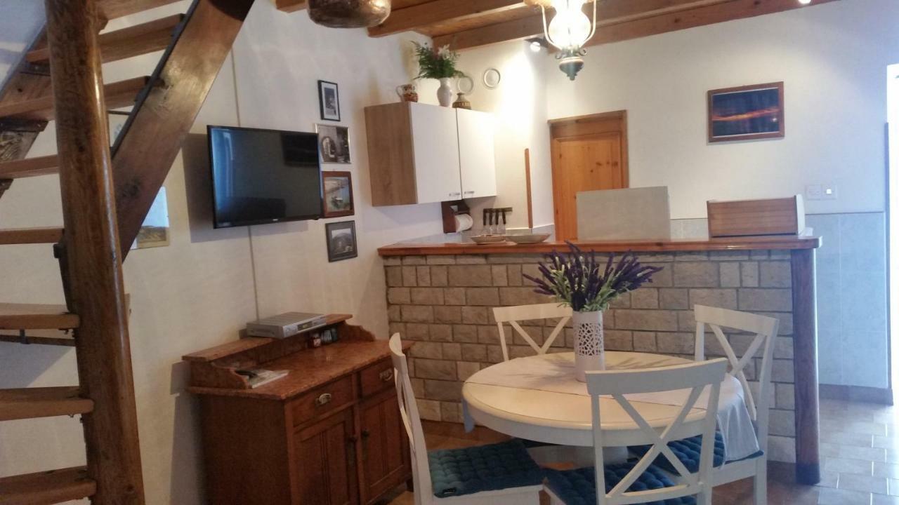 Cesaric Apartment Крес Екстериор снимка