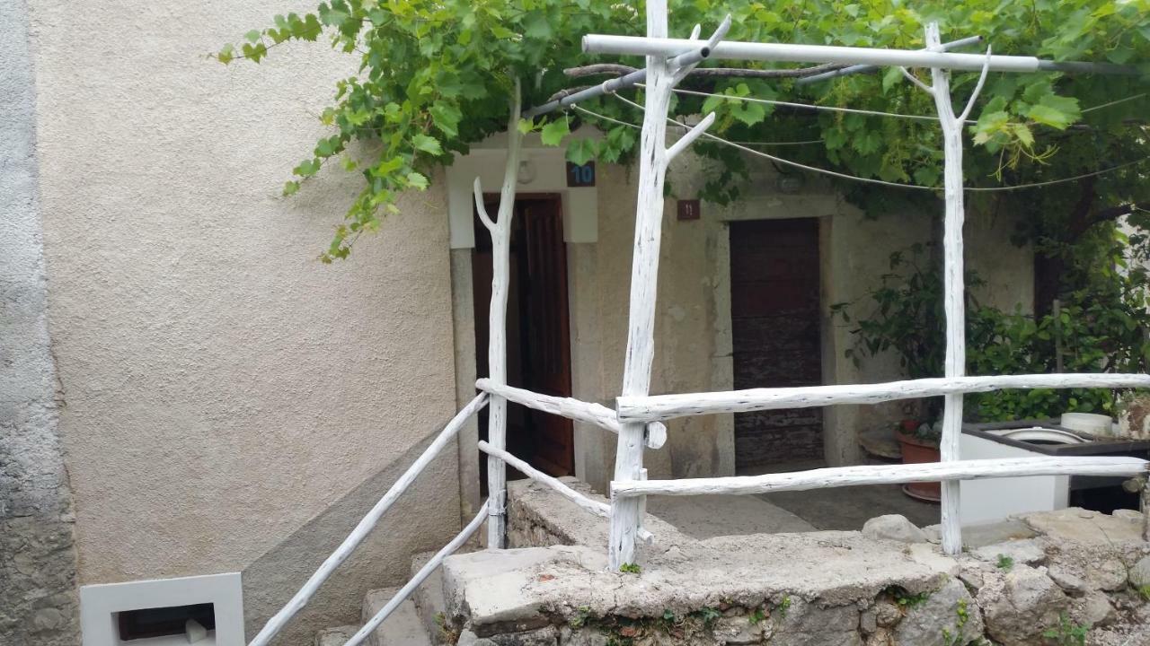 Cesaric Apartment Крес Екстериор снимка