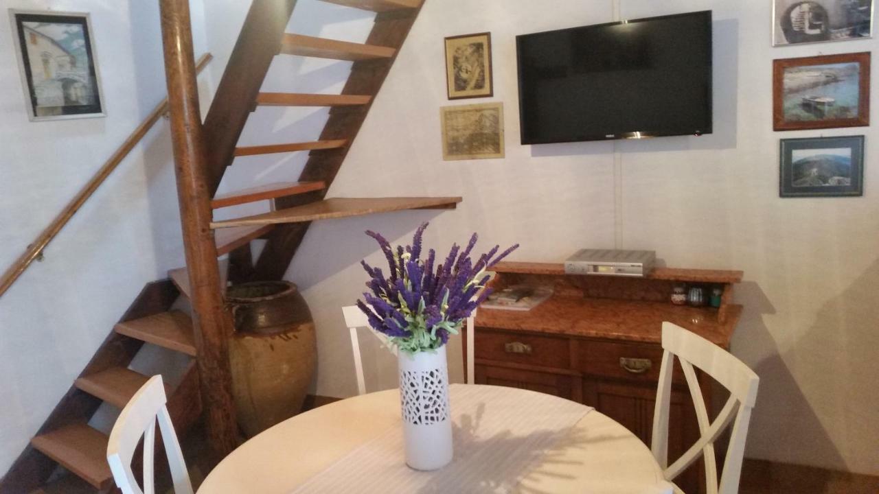 Cesaric Apartment Крес Екстериор снимка