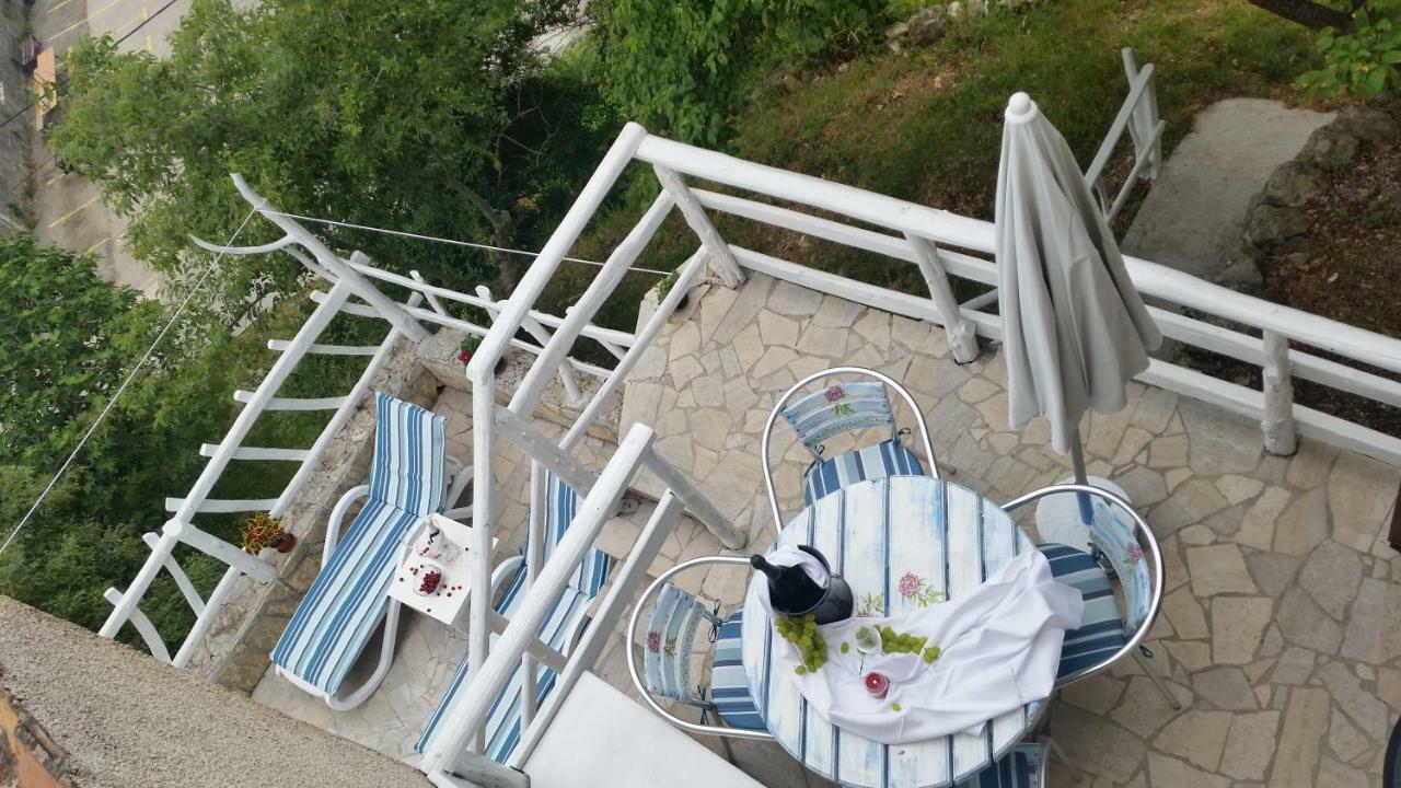 Cesaric Apartment Крес Екстериор снимка