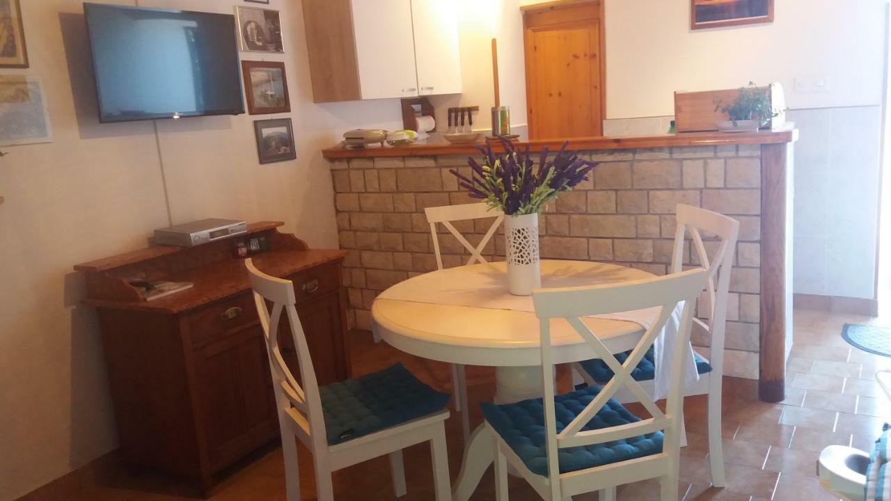 Cesaric Apartment Крес Екстериор снимка